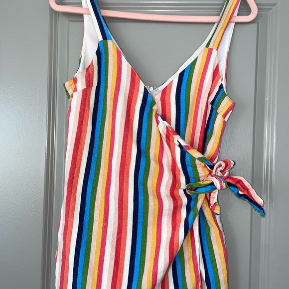 Le Lis Rainbow Linen Striped Romper size Large - Picture 7 of 8